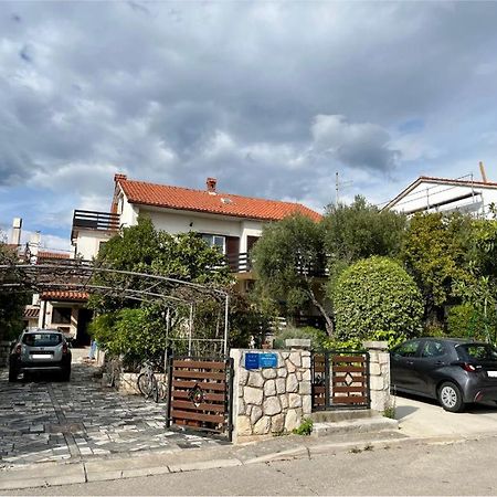 Apartmani Zora Cres Dış mekan fotoğraf