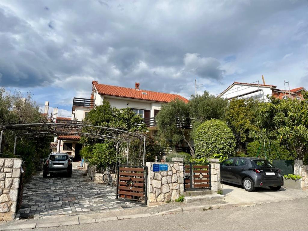 Apartmani Zora Cres Dış mekan fotoğraf