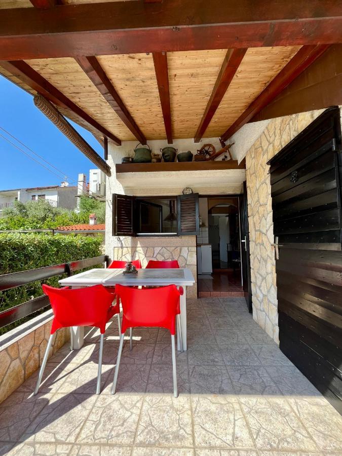 Apartmani Zora Cres Dış mekan fotoğraf