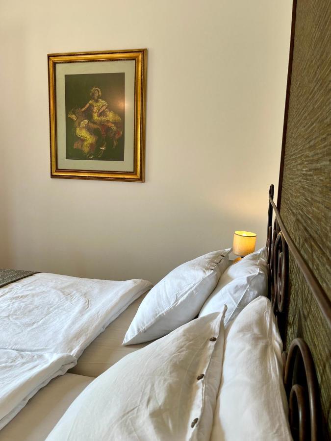 Apartmani Zora Cres Dış mekan fotoğraf